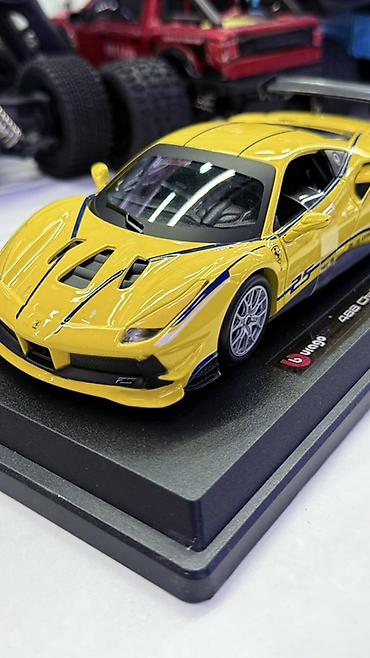 куртка ferrari: Коллекционная модель автомобиля Ferrari 488 Challenge (бренд Bburago) — 4