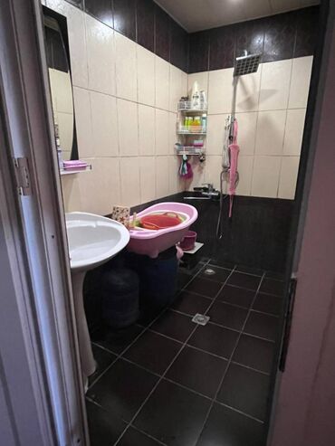 Köhnə tikili: Bakı, 5 otaqlı, Köhnə tikili, 110 kv. m — 23