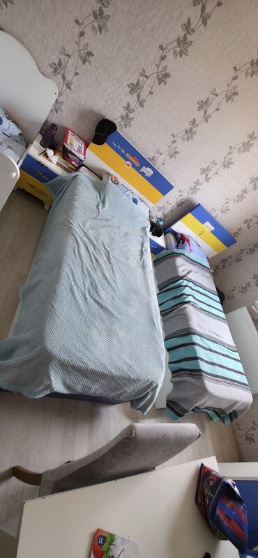 matras döşek: Для мальчика, Б/у, Кровать, С подъемным механизмом, С матрасом, Без выдвижных ящиков