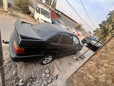 Унаа: Volkswagen Passat: 1990 г., 1.8 л, Кол менен иштөөчү, Бензин, Седан — 2