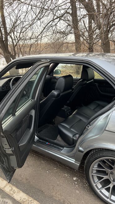 BMW: BMW 5 series: 1994 г., Бензин, Седан — 4