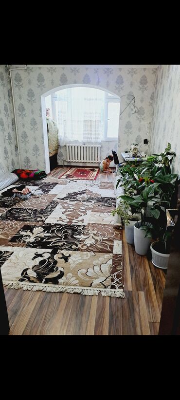 дом в котором купить бишкек: 2 комнаты, 57 м², 106 серия, 1 этаж, Евроремонт
