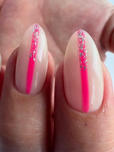 Мастера ногтевого сервиса: Мастер маникюра. С опытом. Процент — 25