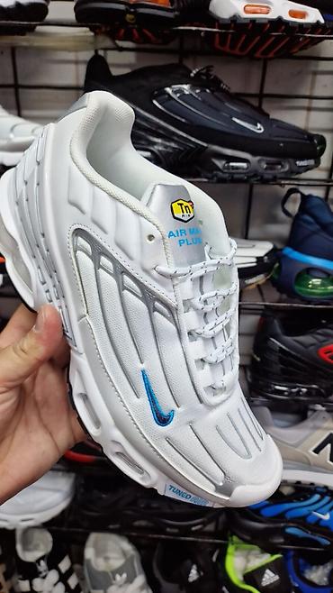 Patike: Patike orginal sa kutijom 
41 do 46
za samo 5999 din — 16