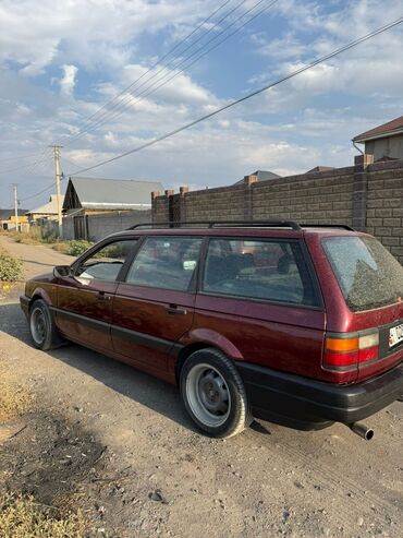 аварийный машина сатылат: Volkswagen Passat Variant: 1993 г., 1.8 л, Механика, Бензин, Универсал
