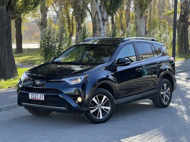 Toyota: Toyota RAV4: 2018 г., 2.5 л, Автомат, Бензин, Кроссовер