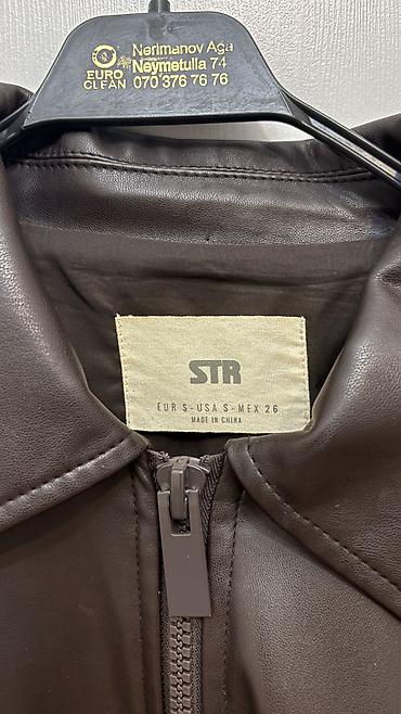Üst geyimi: Stradivarius ceket.S beden.
55 azn — 4