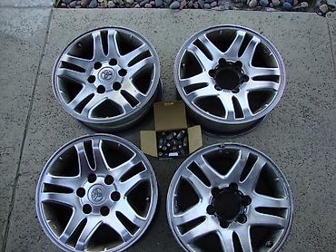 Литые Диски R 17 Toyota, отверстий - 6, Новый