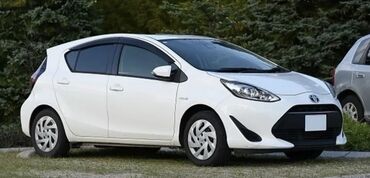 Toyota: Toyota Prius: 1.5 l | 2019 il Hetçbek