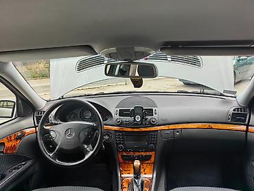 auto kamera 3 u 1: Mercedes-Benz E 220 CDI, limuzina, srebrna metalik. Ključne — 7