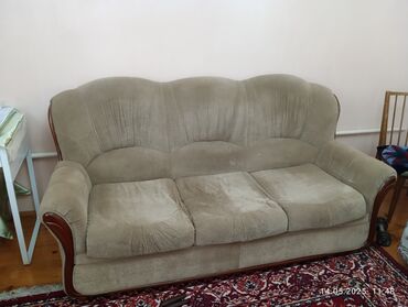Прямые диваны: Прямой диван, Б/у, Трёхместный и более, Флок