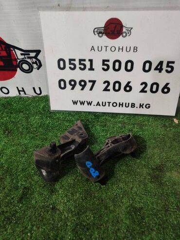 мтз крылья: Салазка на крыло Toyota Opa ZCT10 2005 (б/у)