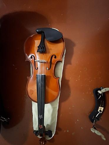 Skripkalar: Skripka dəsti - Ölçü: uşaq/şagird ölçüsü (təxminən 3/4– - Korpus — 3