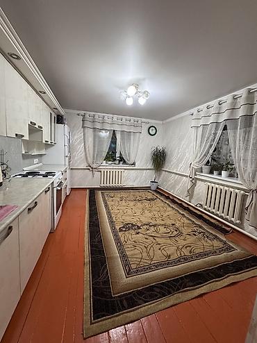 Продажа коттеджей и домов: В селе Беловодское продается добротный дом из 5-ти комнат, кухня — 7