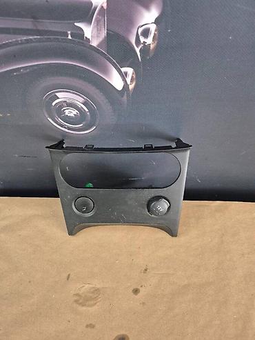 Paneli klime: BLENDA KOMANDE VENTILACIJE ZA NISSAN QASHQAI OD 2007. DO 2013. GOD — 1