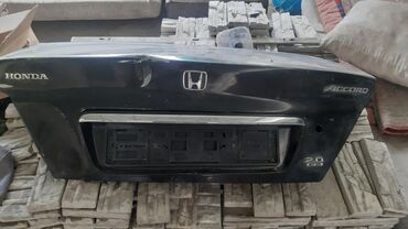 багажник одисей: Багажник капкагы Honda 2000 г., Колдонулган, түсү - Кара,Оригинал