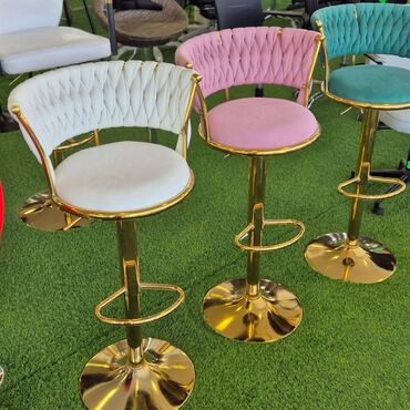 Ofis və oyun kresloları: Yeni, Təkərli, Qolları tənzimlənir, Dəri — 20