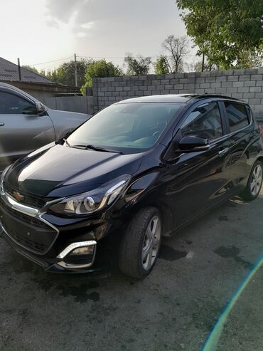 срочная продажа авто по низким ценам: Chevrolet Spark: 2018 г., 1 л, Бензин, Хетчбек