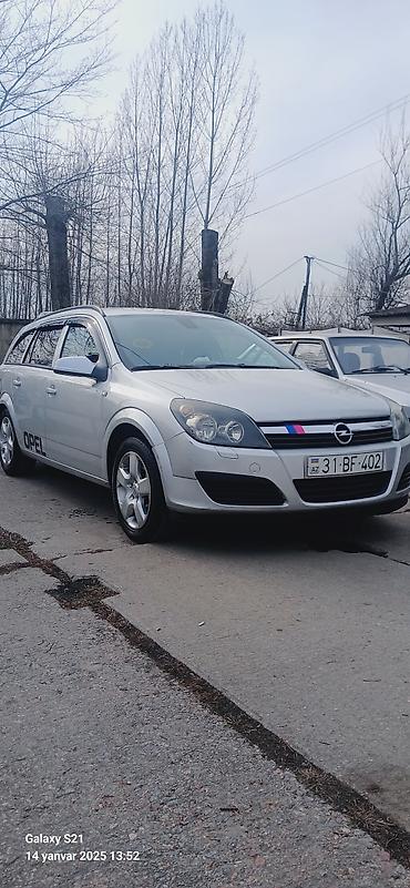 Opel: Opel Astra Caravan (Universal) – benzinli/stansiyon kuzovlu ailə — 4
