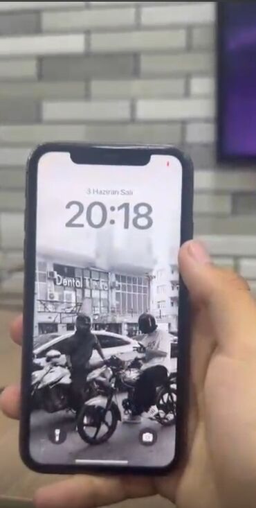 iphone 11 black: IPhone 11, Qara, Qırıq