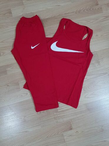 Kompleti: Komplet uni velicina
1400 din — 7