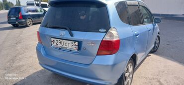 фит меняю: Honda Fit: 2002 г., 1.3 л, Вариатор, Бензин