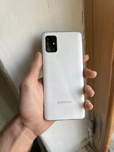 телефон fly ds169: Samsung Galaxy A51, rəng - Ağ, İki sim kartlı