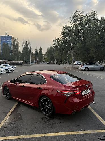 corolla 2018: Toyota Camry: 2019 г., 2.5 л, Автомат, Гибрид, Седан — 8