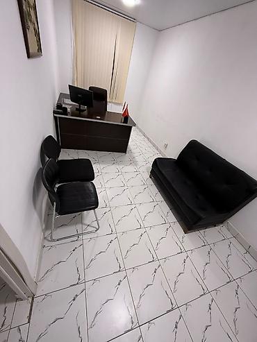 ишу помещение: Сдаю The entire office: 20 м², Другой тип здания, С ремонтом, 1 линия — 3
