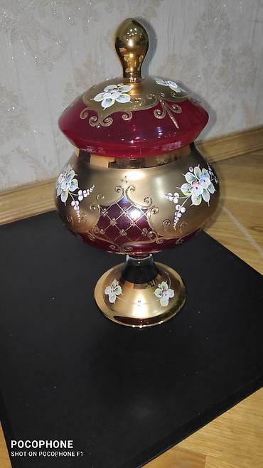 granat: Ikisi 200₼
Bohemia orijinal qranat 200₼ cütü1980 il — 6