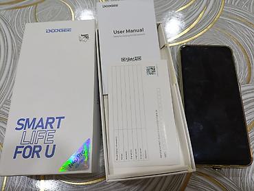 selfie: Telefon ideal vəziyyətdədir. Yaşlı adam işlədib. İlk istifadəçi özümüz — 3