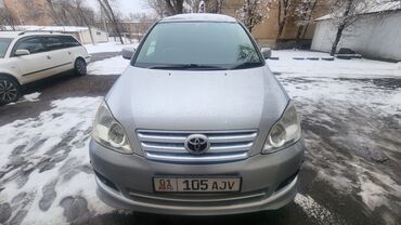 toyota east: Toyota Ipsum: 2005 г., 2.4 л, Автомат, Газ, Минивэн