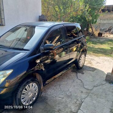 Toyota: Toyota ist: 2003 г., 1.3 л, Автомат, Бензин, Хэтчбэк — 4