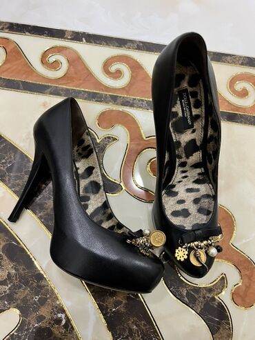 женские кеды на платформе: 39 razmer Dolce & Gabbana qadın yüksək dabanlı ayaqqabı -