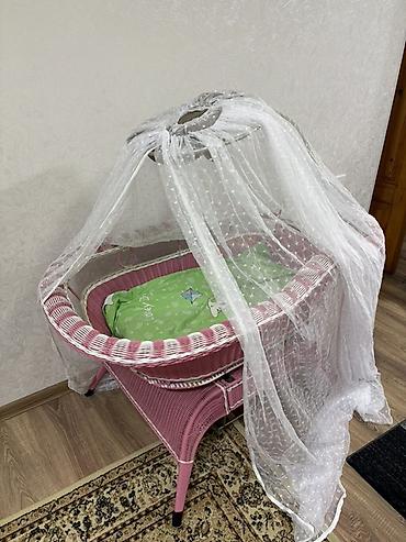 il: Beşik – səbət tipli, ağ şəbəkəli cibinliklə - Material: toxunma səbət — 2