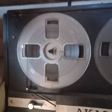 Maqnitofonlar: 1985-ci ilin babin kasetli maqnitafonu satılır. - İşlək vəziyyətdədir — 9