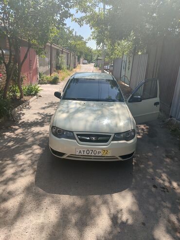 daewoo nexia чехол: Daewoo Nexia: 2012 г., 0.5 л, Механика, Бензин, Седан
