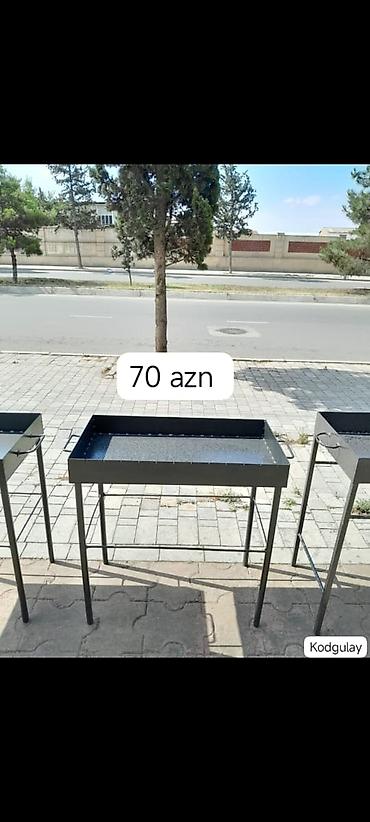 manqal setka: Metall manqal – ayaqlı, qara rəngdə. Xüsusiyyətlər: - Möhkəm metal — 3