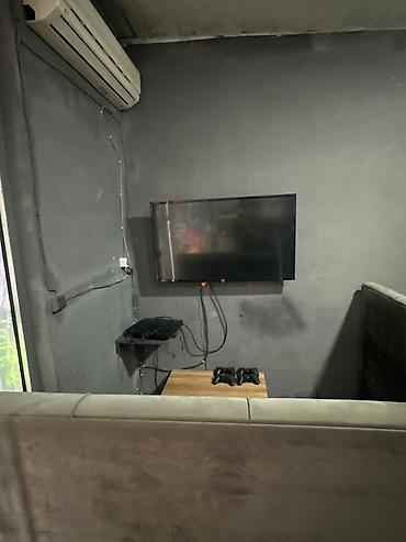 bar vitrini: Ps3 320gb 35 oyun 109 ekran Lg tv 4 ədəd pult iki ədəd pult üçün usb — 1