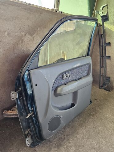 Двери и комплектующие: Дверь Передняя правая Daihatsu, Б/у, Оригинал — 7