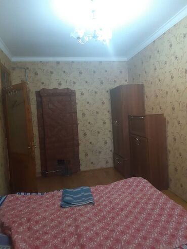 Uzunmüddətli kirayə mənzillər: Xəzər rayonu, Buzovna qəsəbəsi, 26 saylı məktəbə yaxın, 3 mərtəbəli — 5