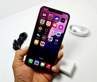 Redmi: IPhone Xs Max, Б/у, 64 ГБ, Белый, Наушники, Зарядное устройство, Защитное стекло, 100 %