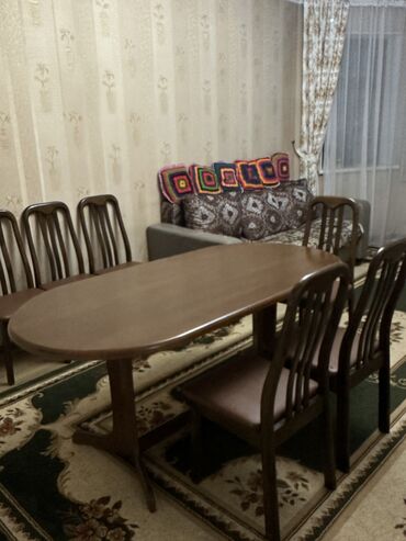 швея мебель: Комплект стол и стулья Б/у