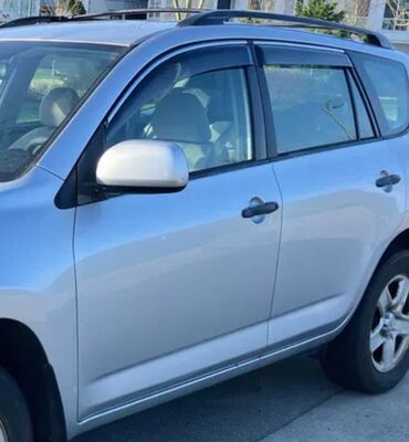 купить магнитные наклейки на авто: Продаю дифлеторы окон На Toyota новые,не подошливесь комплект в