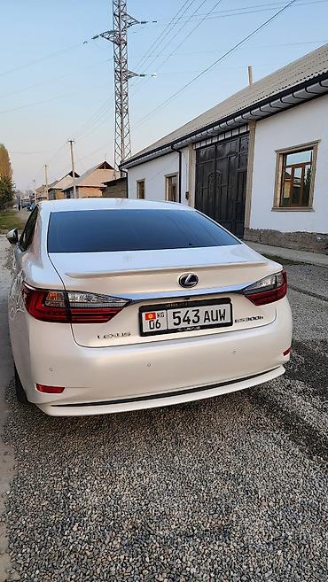 купить премиум авто: Lexus ES: 2017 г., 2.5 л, Автомат, Гибрид, Седан — 1