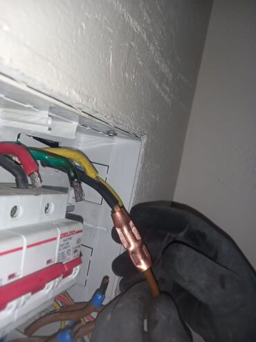 Электрики, электромонтажники: Электрик. Больше 6 лет опыта — 19