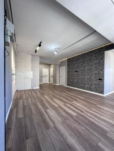 студия 1 комнатная: 2 комнаты, 65 м², Элитка, 3 этаж, Дизайнерский ремонт