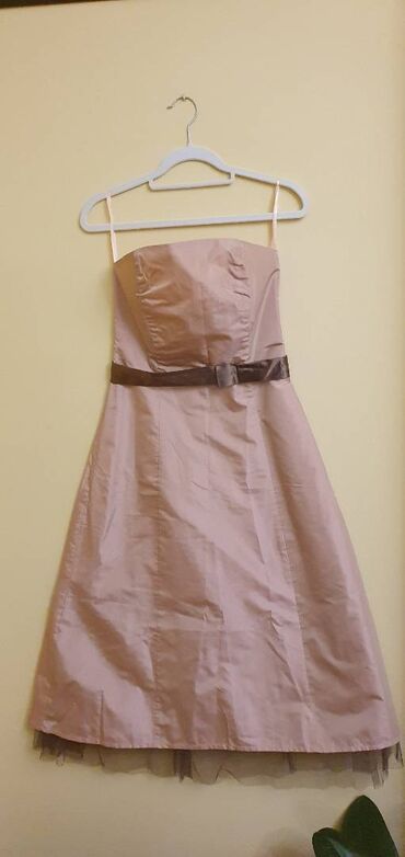 Haljine: Svečane i elegantne haljine u M veličini. Cena 700-1500din. Pošaljite — 6