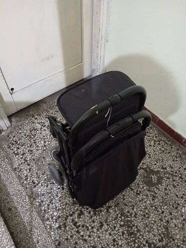 guess patike crne: Na prodaju ocuvana kolica za bebe