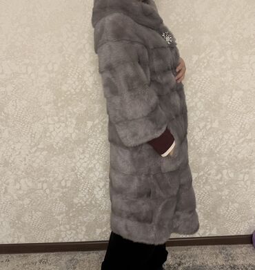 Шубы: Шуба, Норка, По колено, L, M — 8